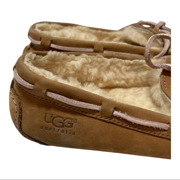 UGG Dakota Woman Shoes Size 7 - Picture 6 of 7